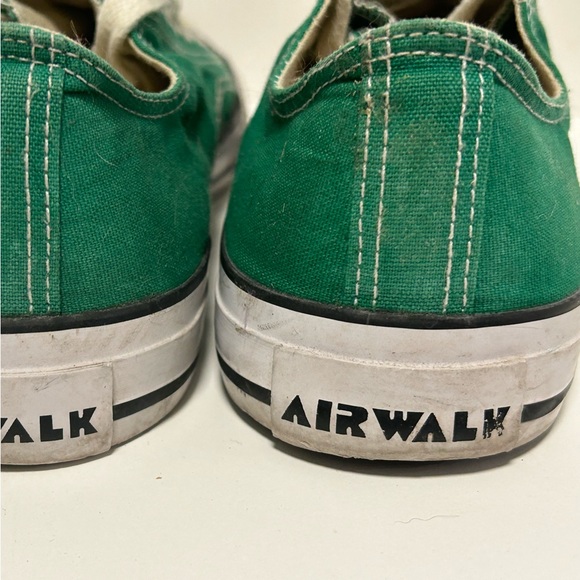 AIRWALKS mens size 6 sneakers in excellent shape - Picture 4 of 6